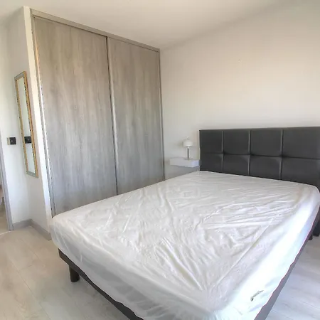 Cozy Air-conditioned T2 'le Mandarin' With Pool And Parking Lägenhet *